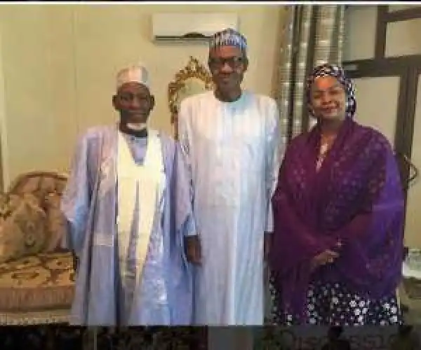 Photo: President Buhari Poses With His Former Driver In The Army And His Daughter